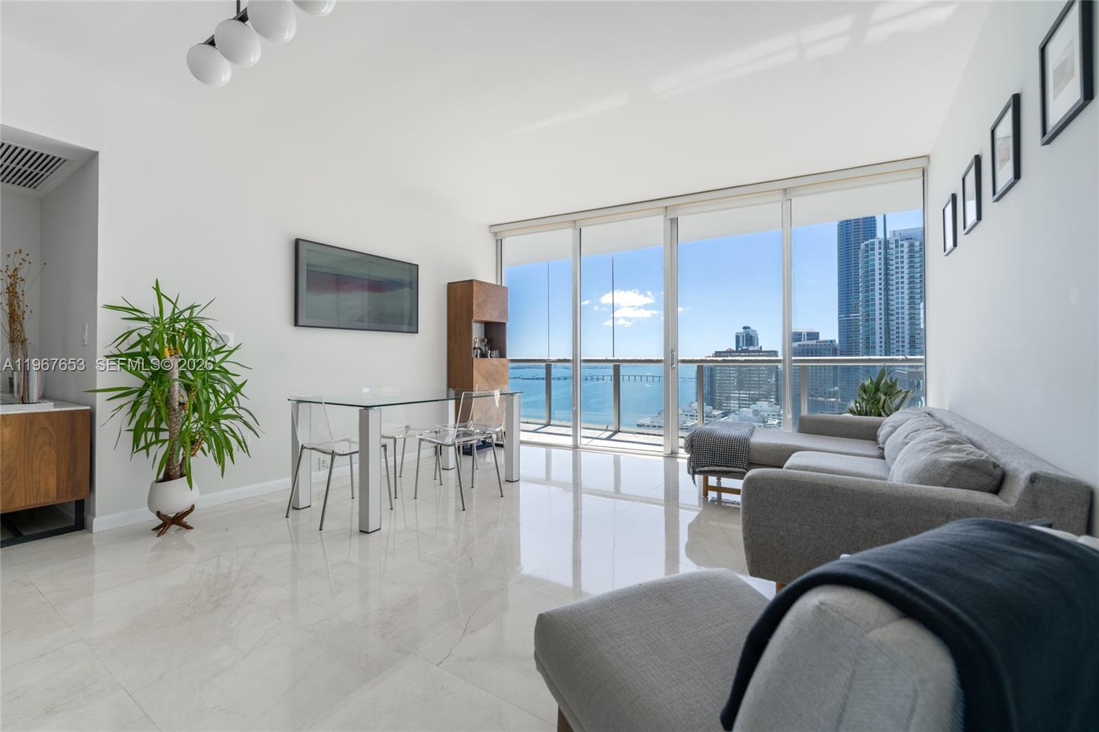 ICON BRICKELL NO TWO COND - Residential