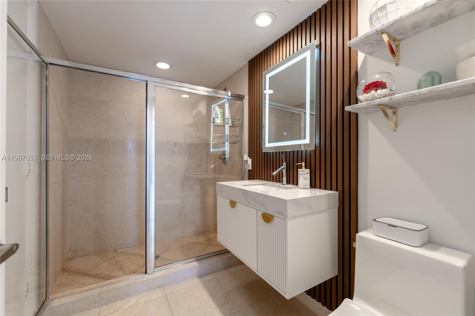 ICON BRICKELL NO TWO COND - Residential