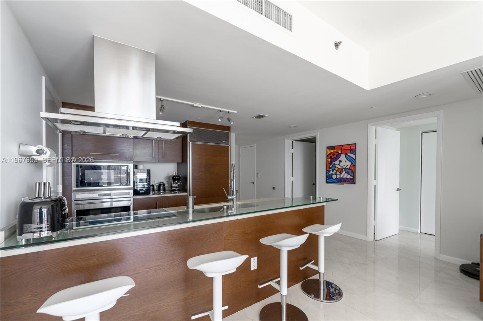 ICON BRICKELL NO TWO COND - Residential