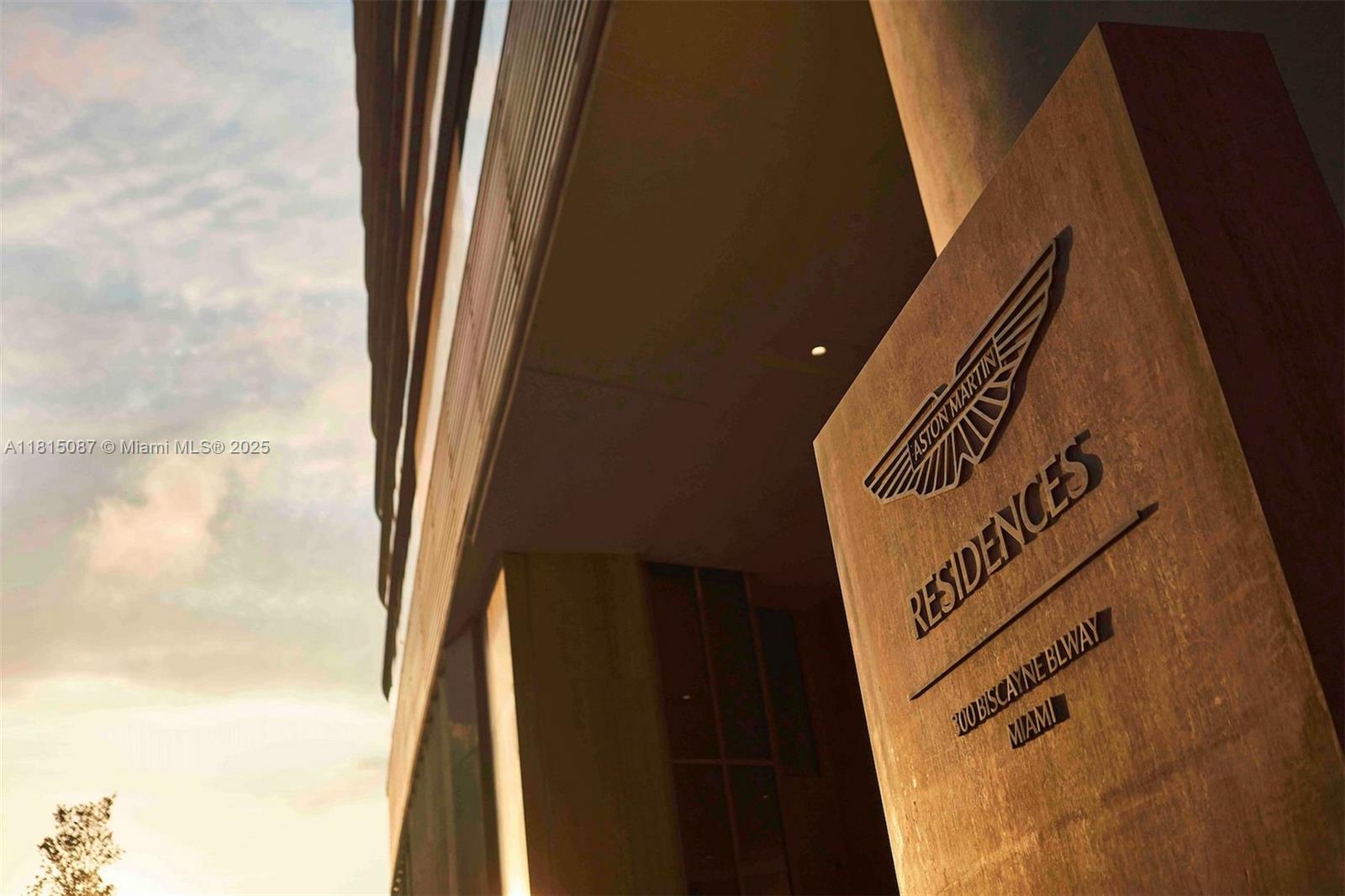 DUPONT PLAZA - Residential