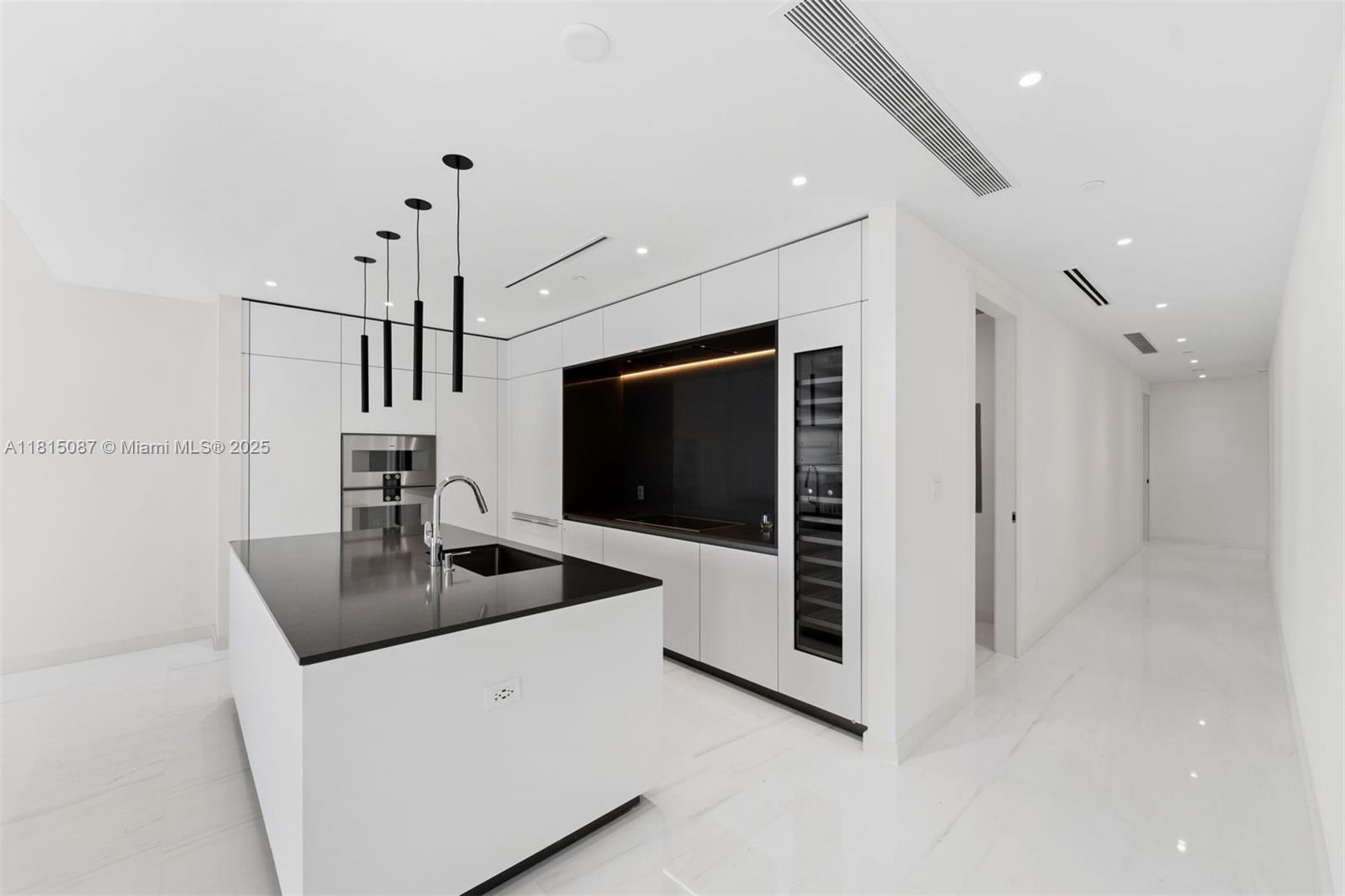 300 Biscayne Blvd Way 2002