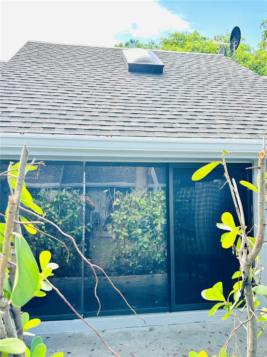 RACQUET CLUB OF DEER CREE - Residential Lease