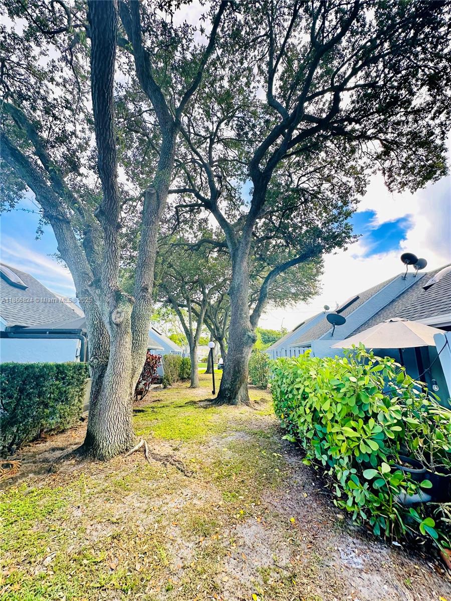 RACQUET CLUB OF DEER CREE - Residential Lease