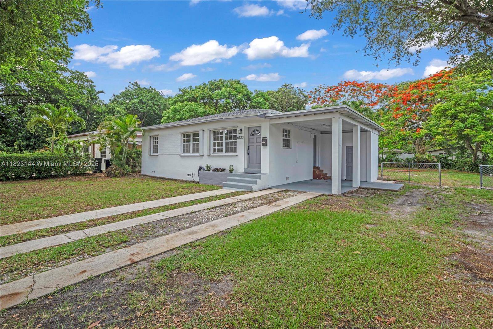 6120 NW 40th St