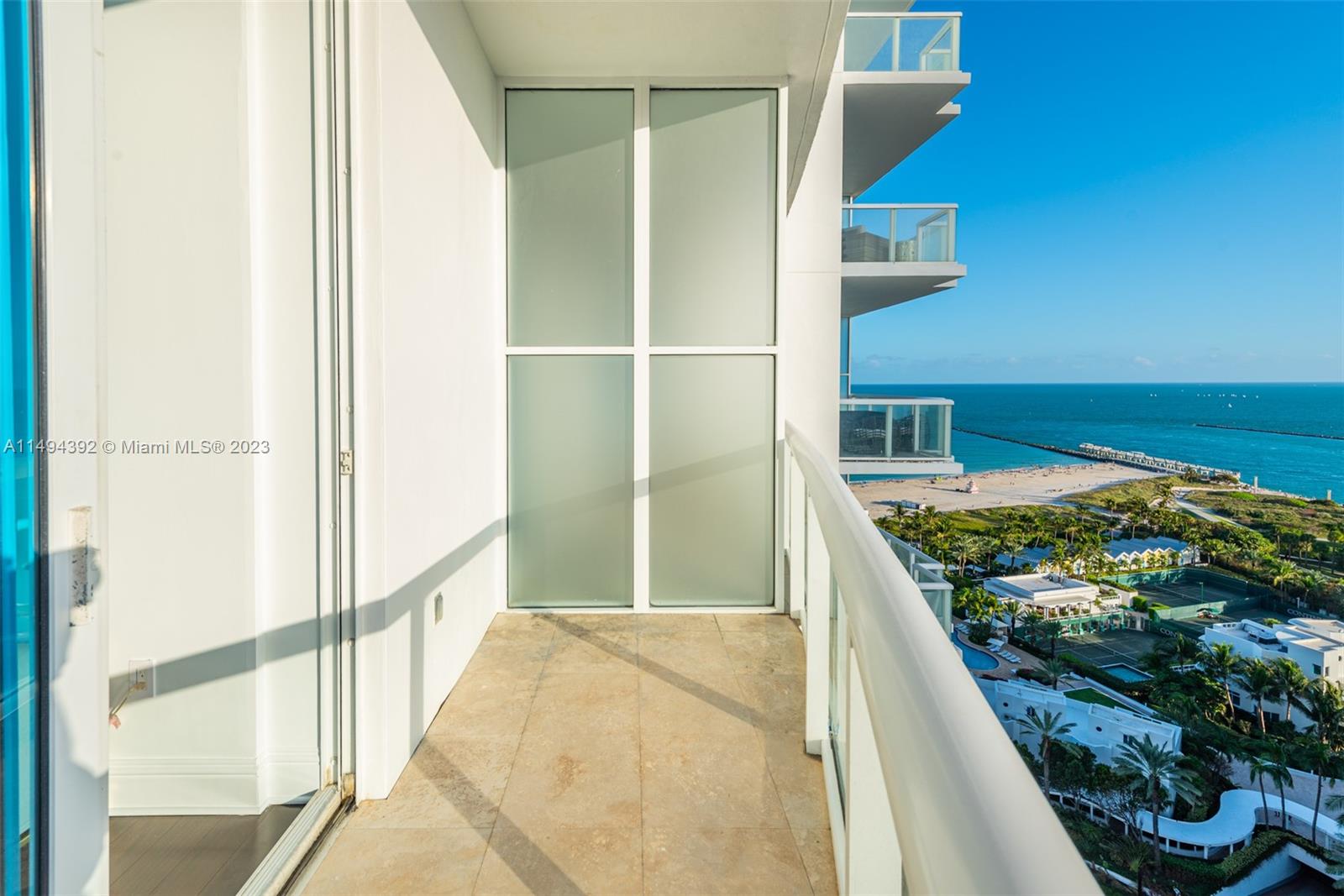CONTINUUM ON SOUTH BEACH - Residential