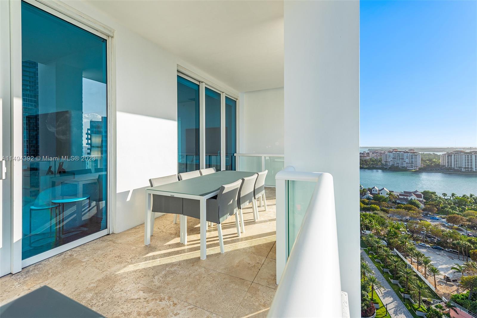 CONTINUUM ON SOUTH BEACH - Residential