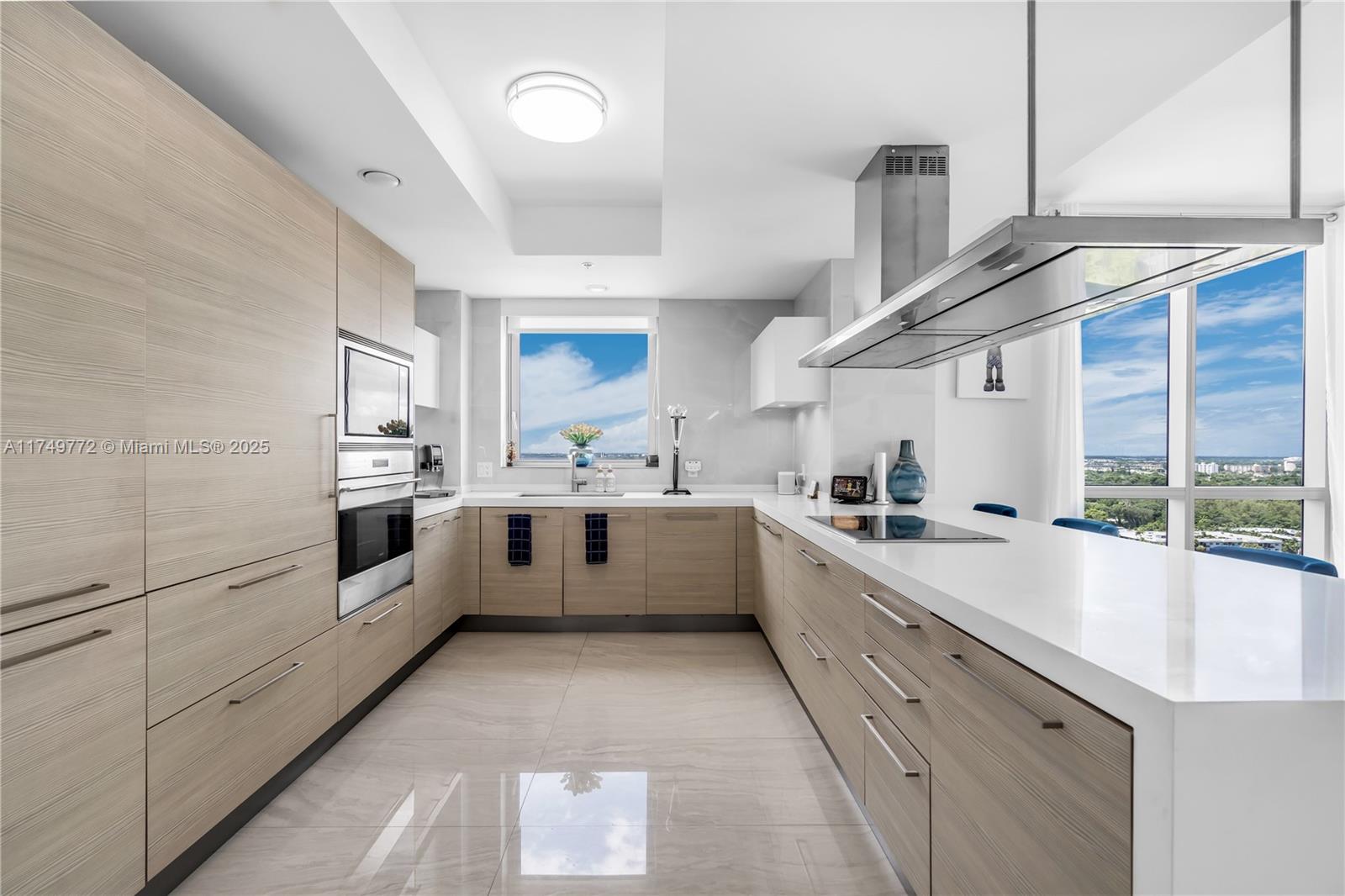 MARINA PALMS RESIDENCES S - Residential