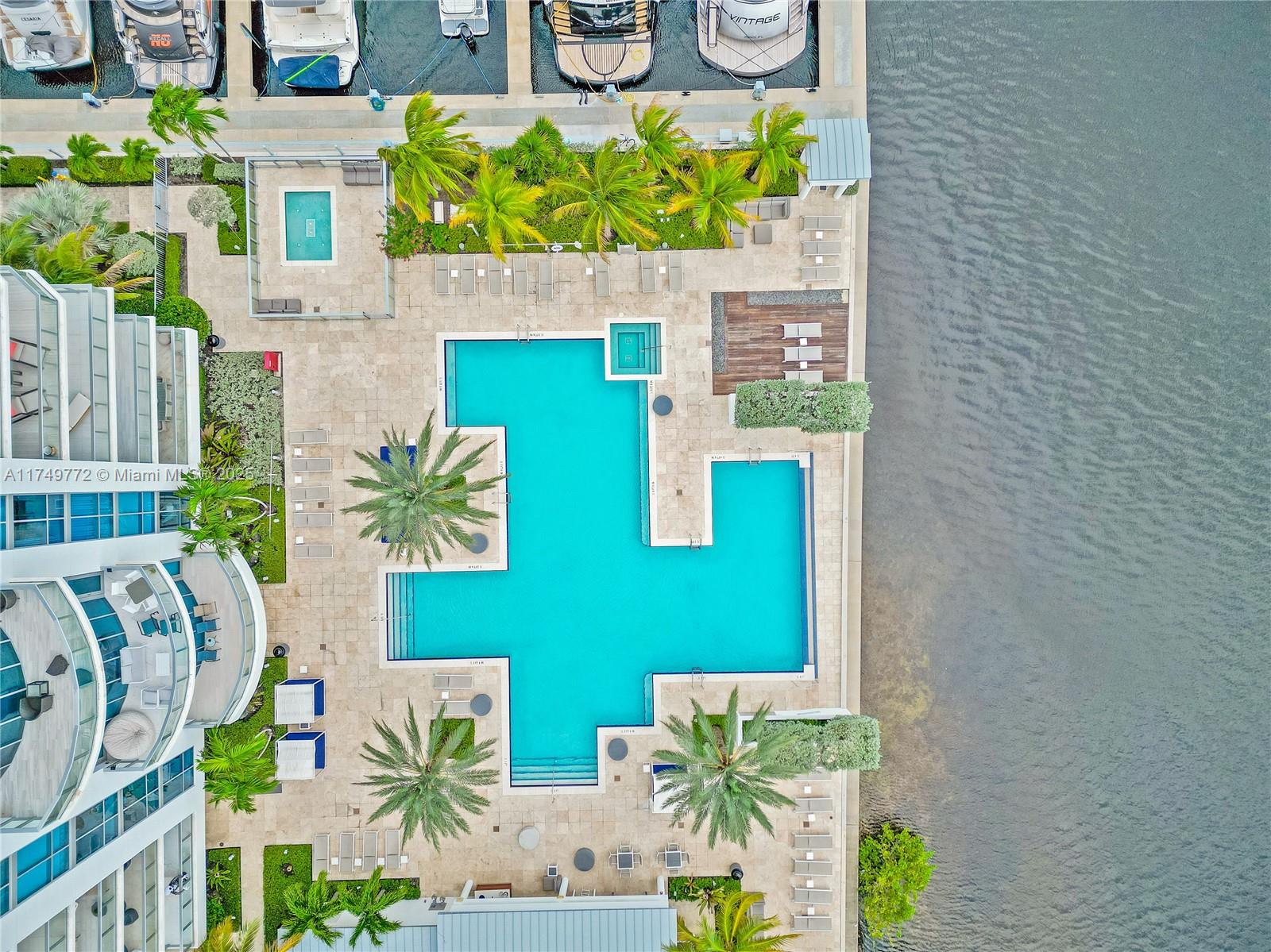 MARINA PALMS RESIDENCES S - Residential