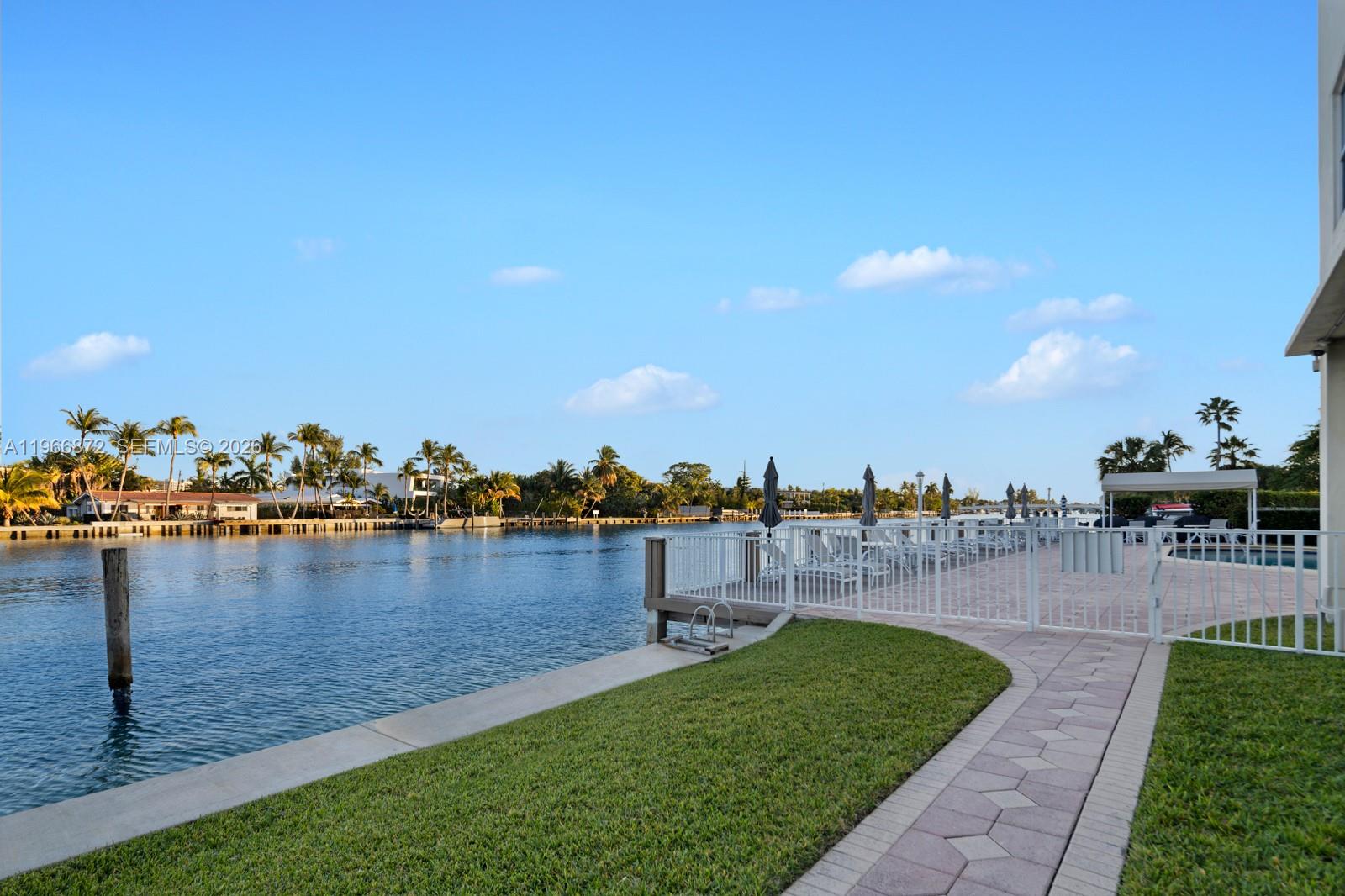 CARAVELLE CONDO - Residential