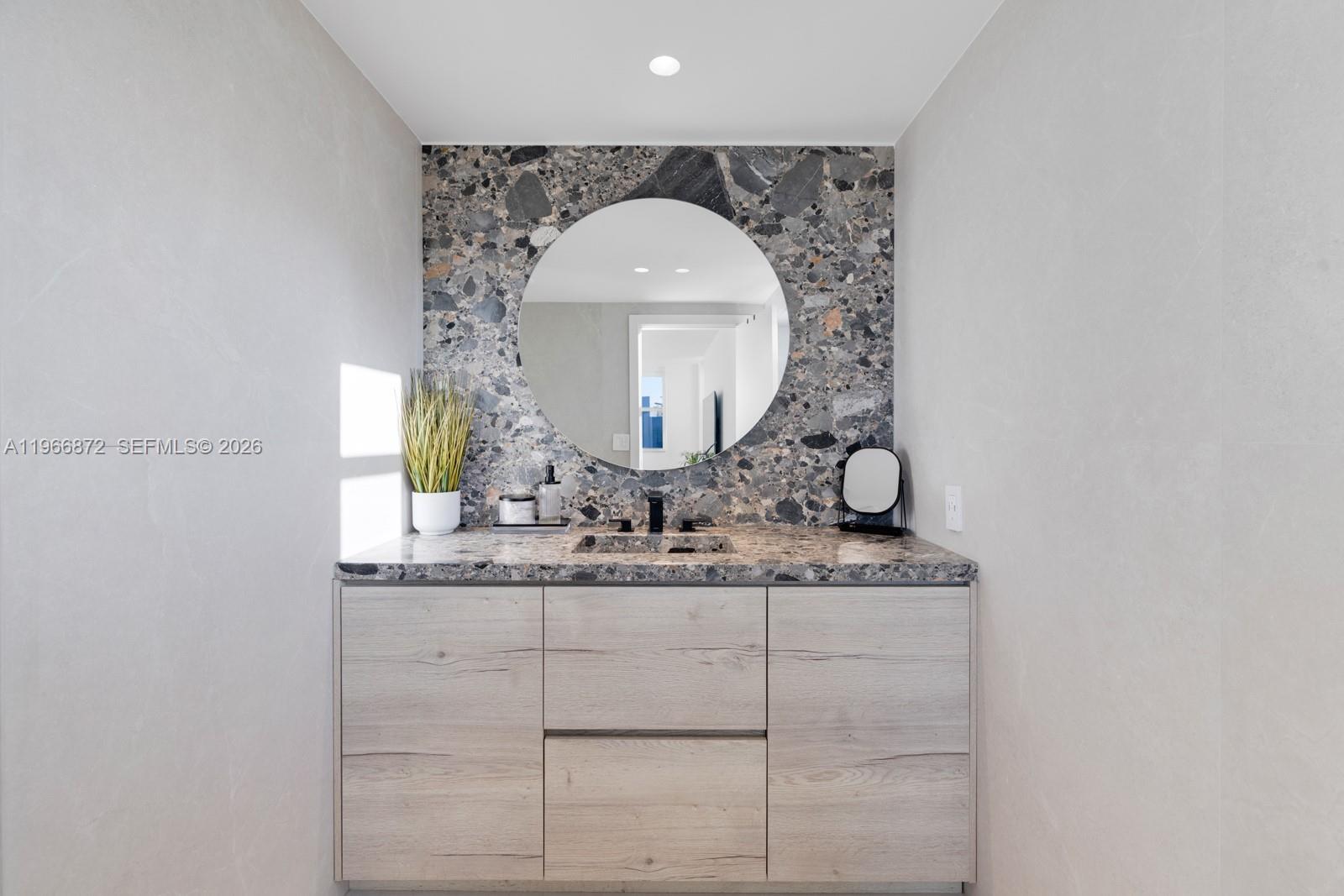 CARAVELLE CONDO - Residential