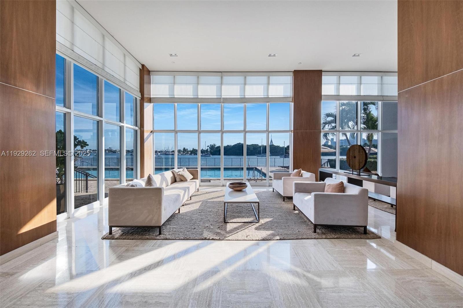 ONE THOUSAND VENETIAN WAY - Residential