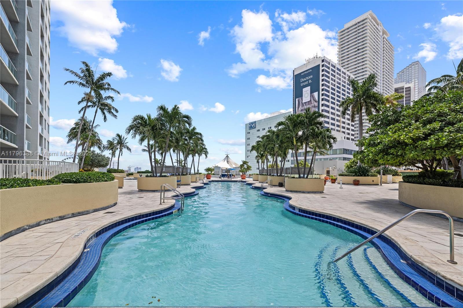 VIZCAYNE NORTH CONDO - Residential