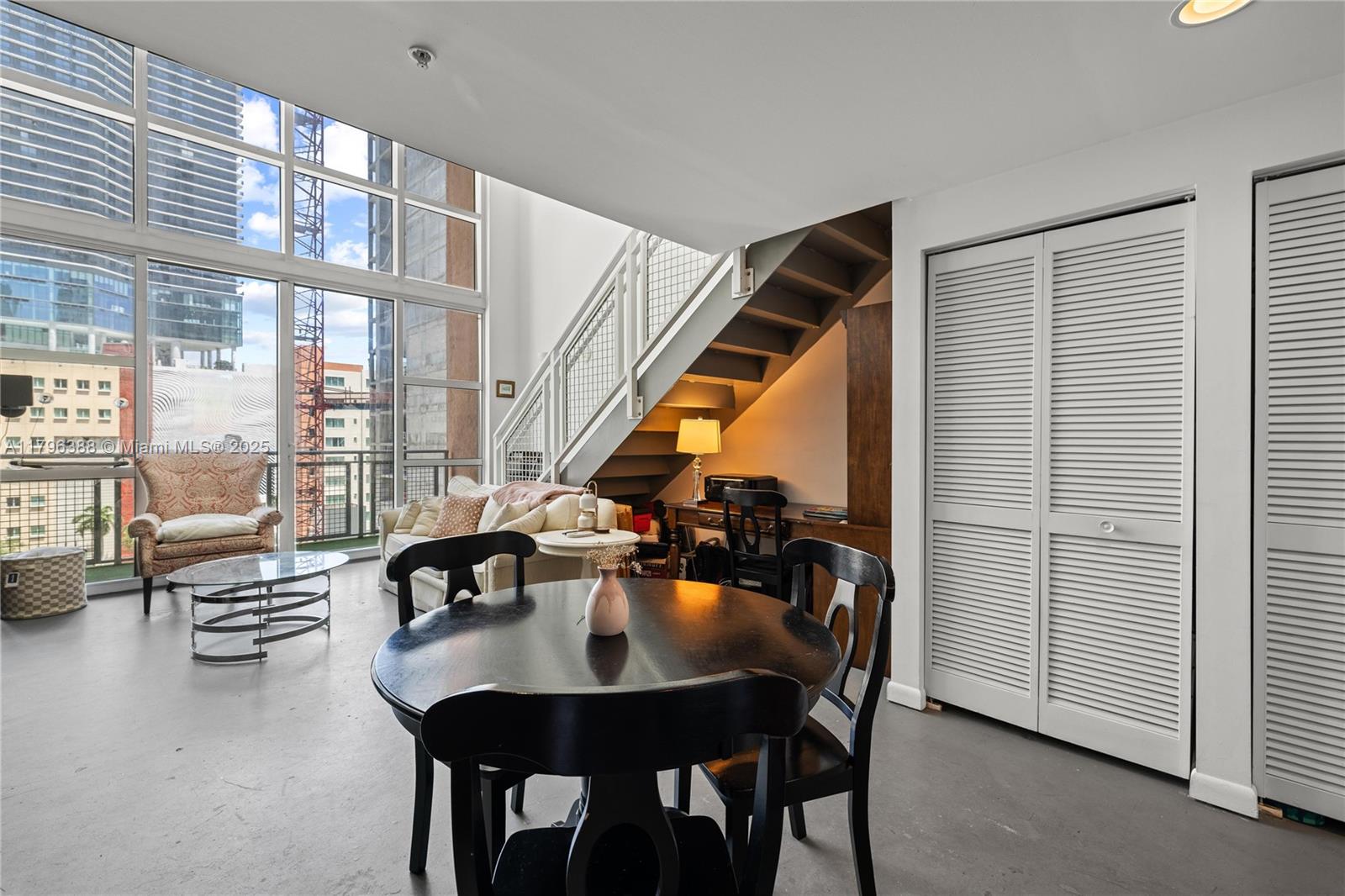 VIZCAYNE NORTH CONDO - Residential