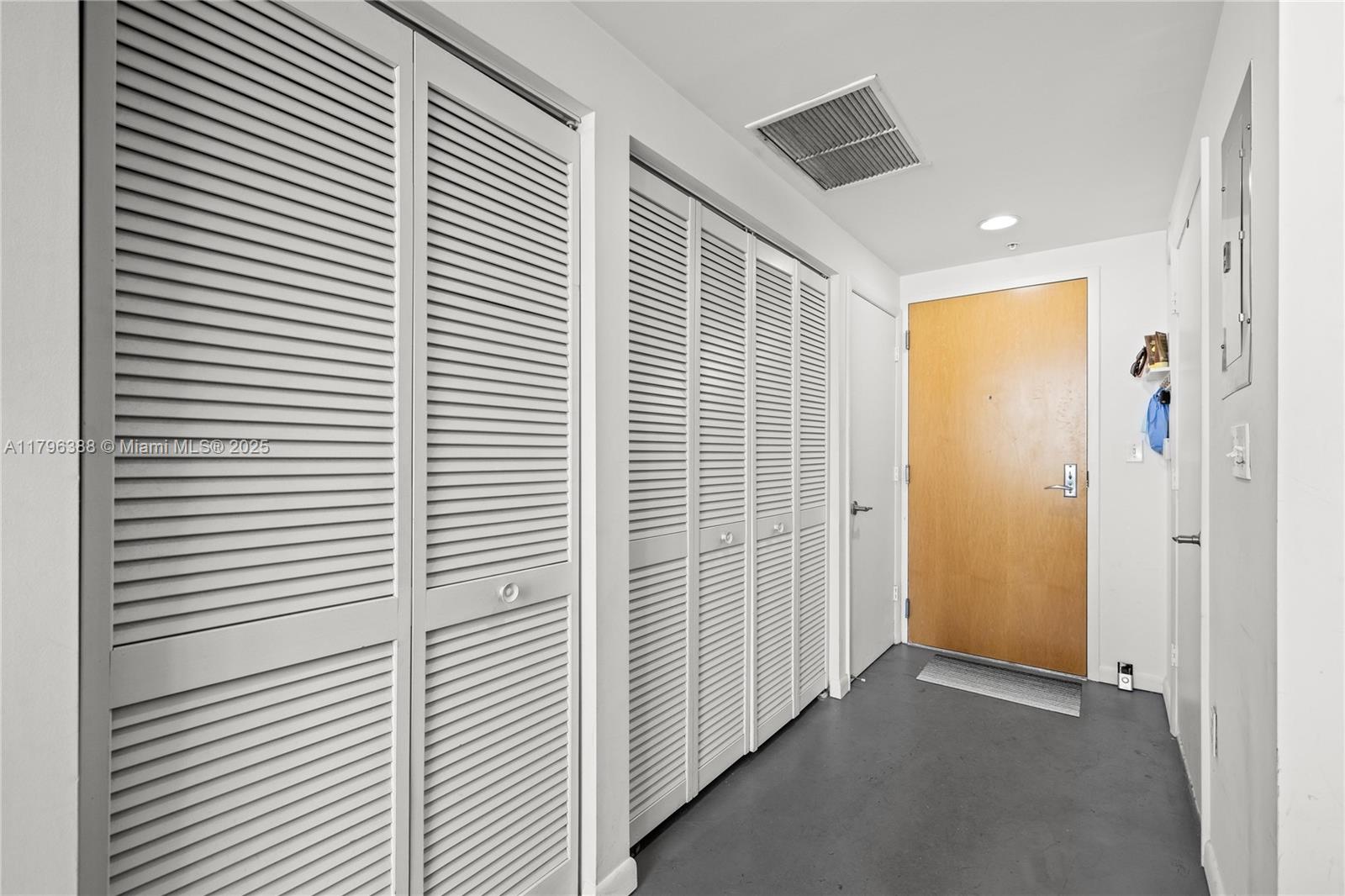 VIZCAYNE NORTH CONDO - Residential