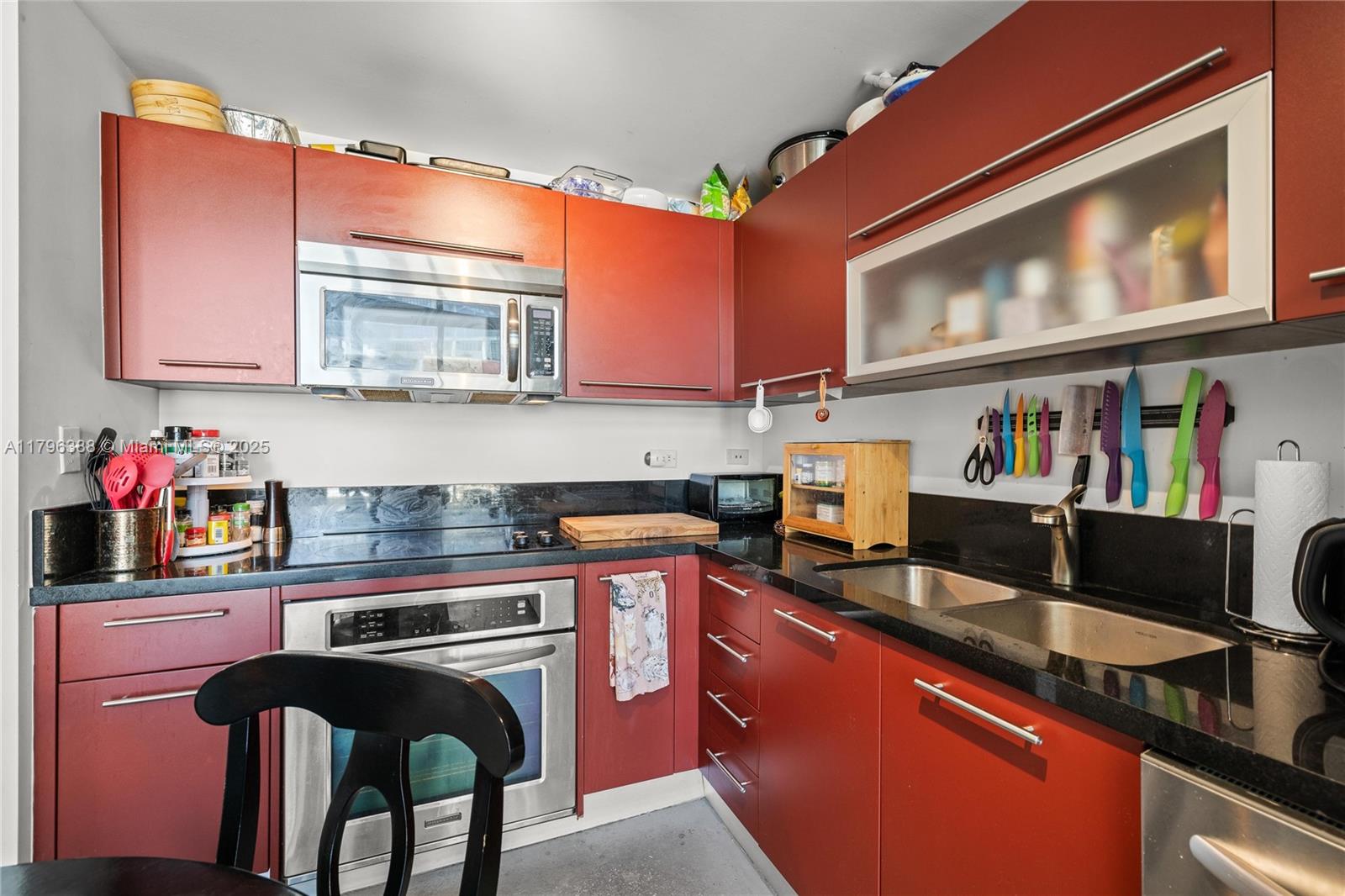 VIZCAYNE NORTH CONDO - Residential