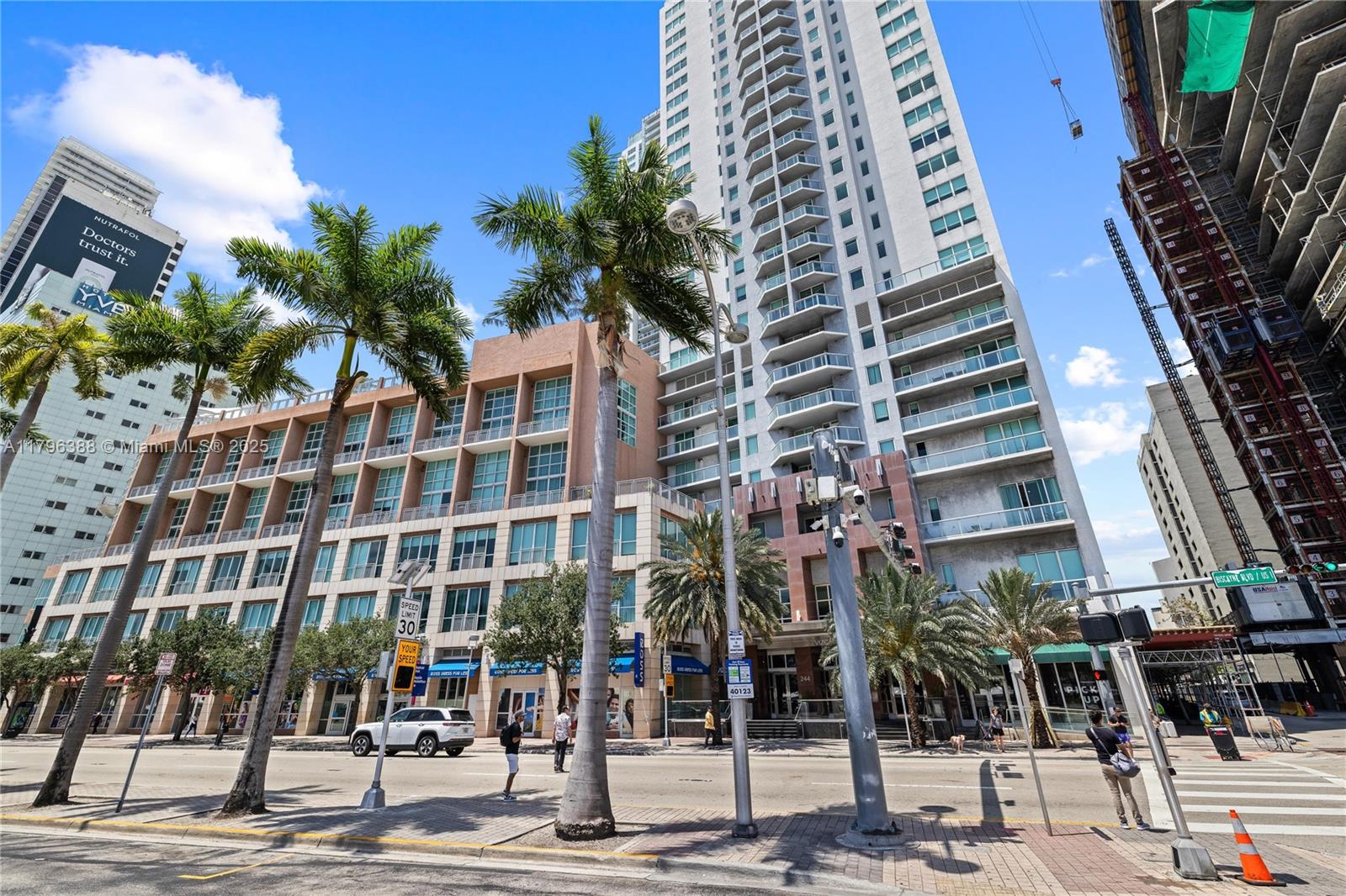 VIZCAYNE NORTH CONDO - Residential