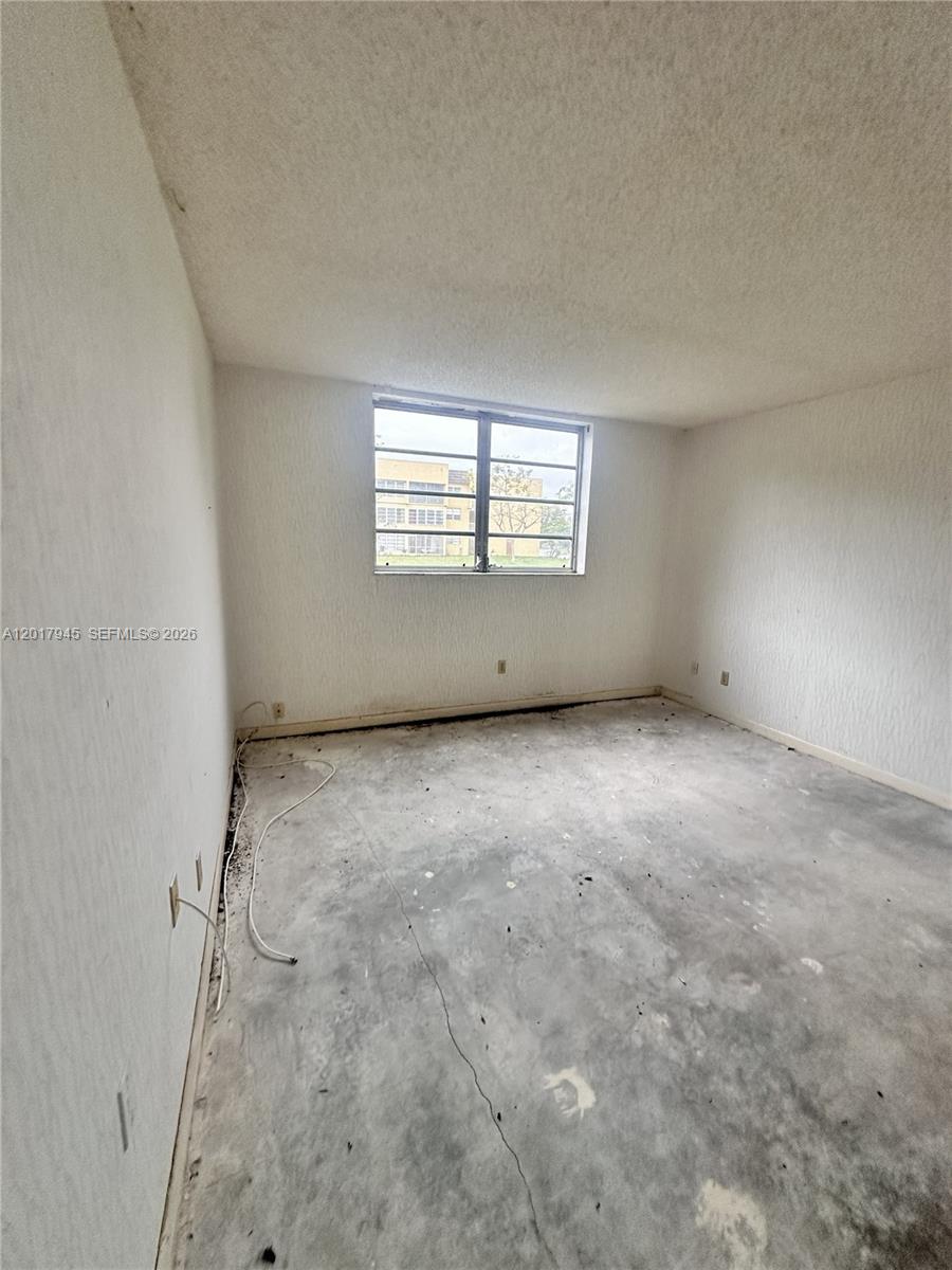 BERMUDA CLUB FIVE CONDO - Residential