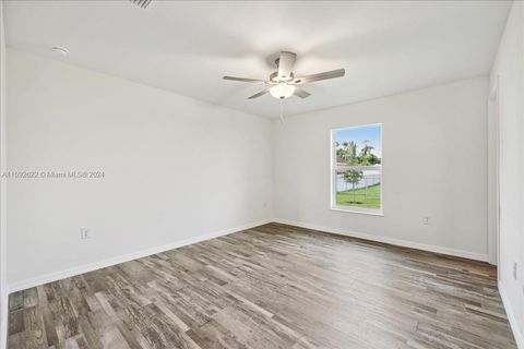 Single Family Residence in Cape Coral FL 3223 14TH AVE Ave 13.jpg