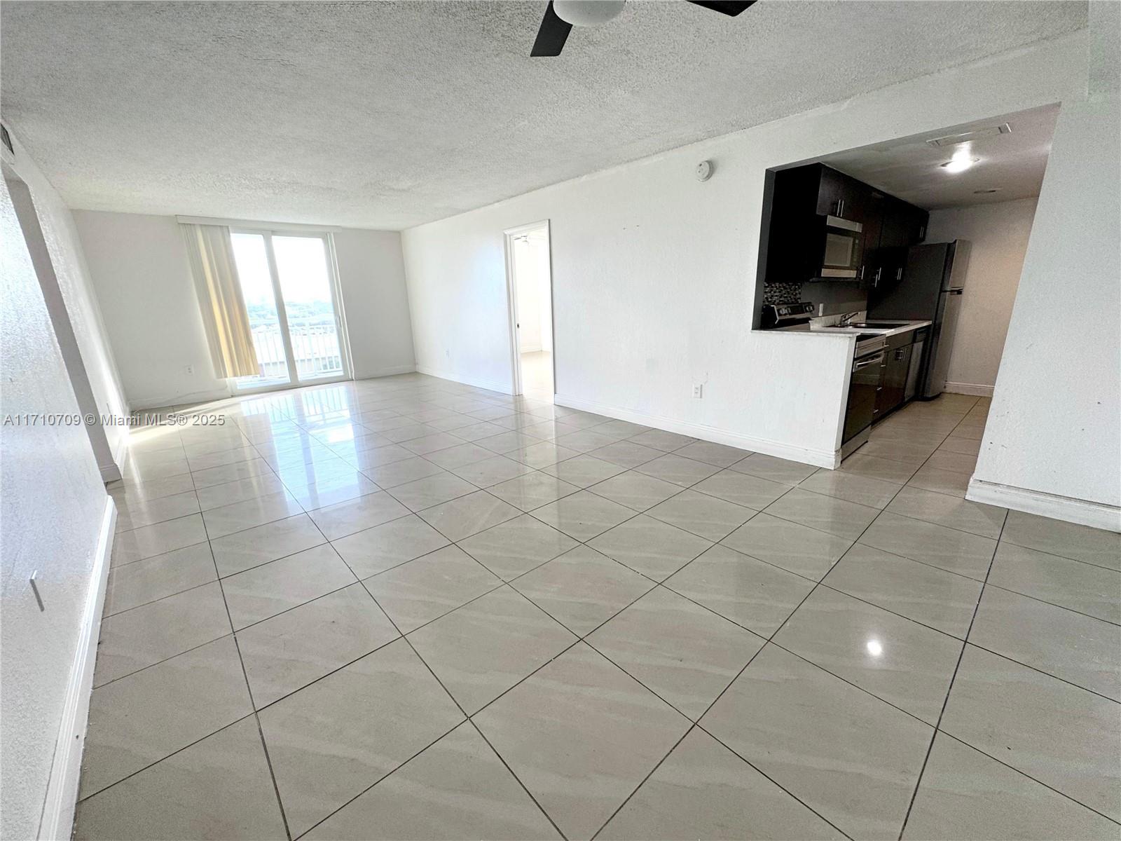 1251 Ne 108th St 501, Miami, Broward County, Florida - 3 Bedrooms  
2 Bathrooms - 