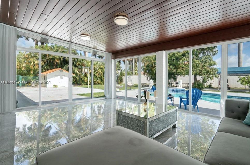 J G HEADS FARMS - Residential