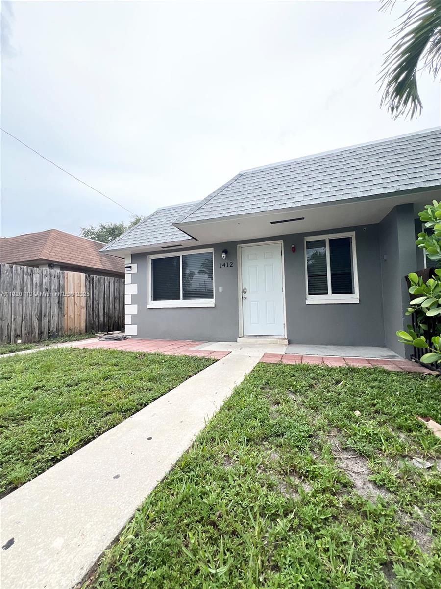 1410-1412 NW 8th Ave