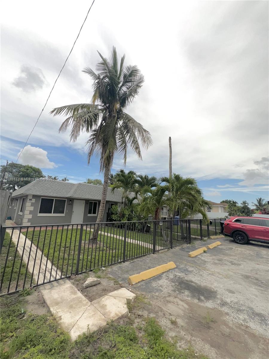 1410 NW 8th Ave