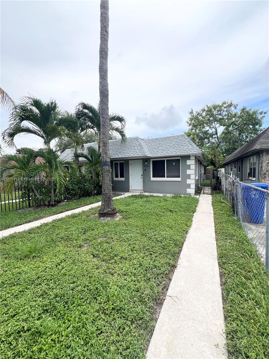 1410-1412 NW 8th Ave