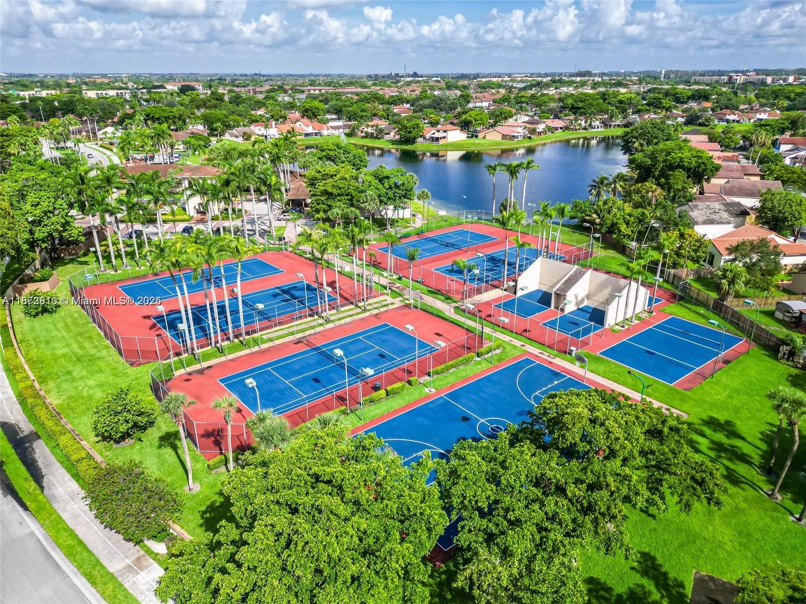 VILLA HOMES AT THE MOORS - Residential