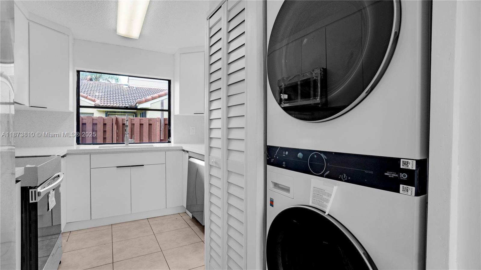 VILLA HOMES AT THE MOORS - Residential