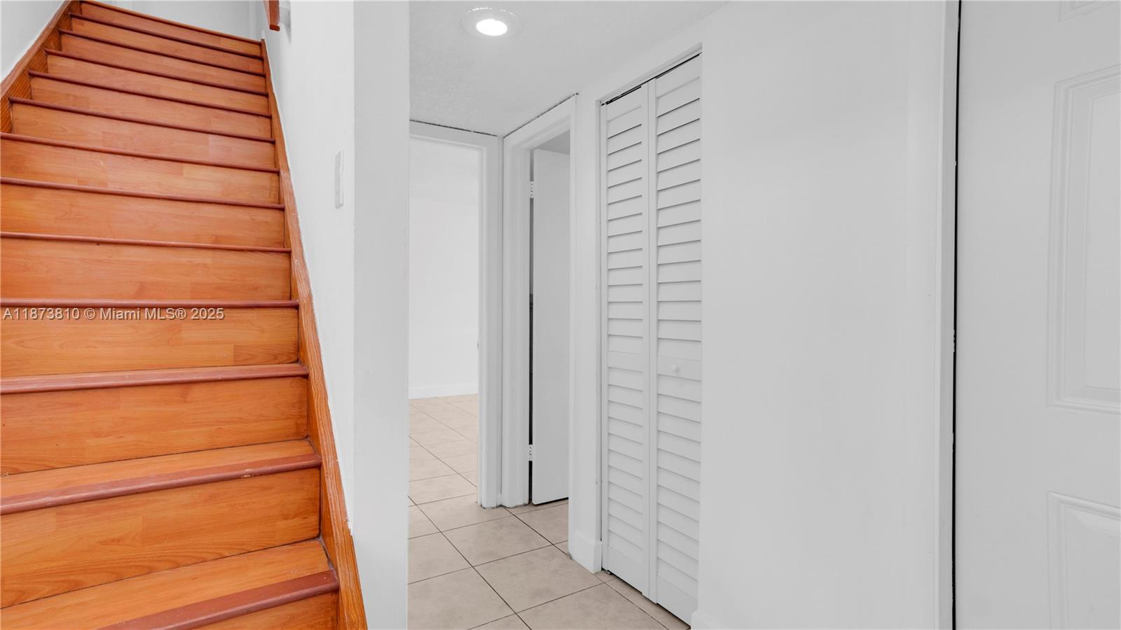 VILLA HOMES AT THE MOORS - Residential