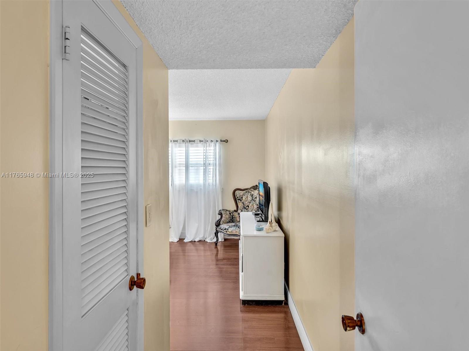 CANONGATE CONDO NO ONE - Residential