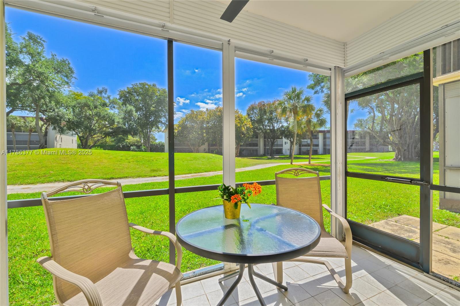 HOLLYBROOK GOLF AND TENNIS - Residential