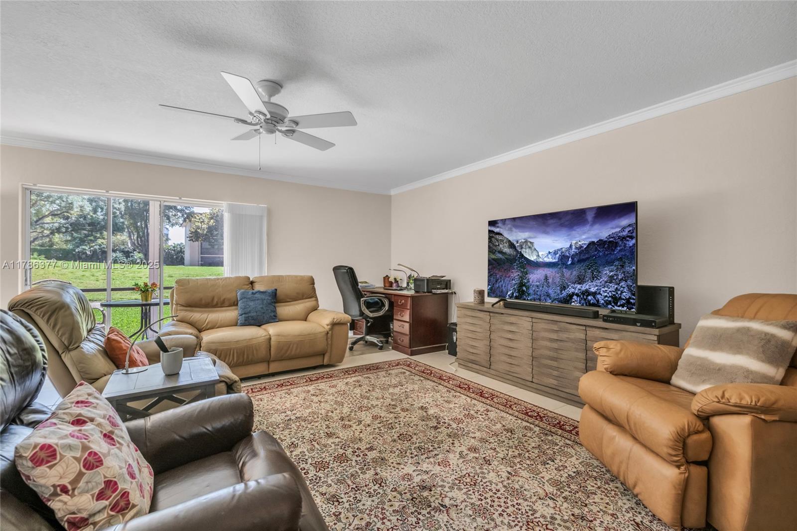 HOLLYBROOK GOLF AND TENNIS - Residential