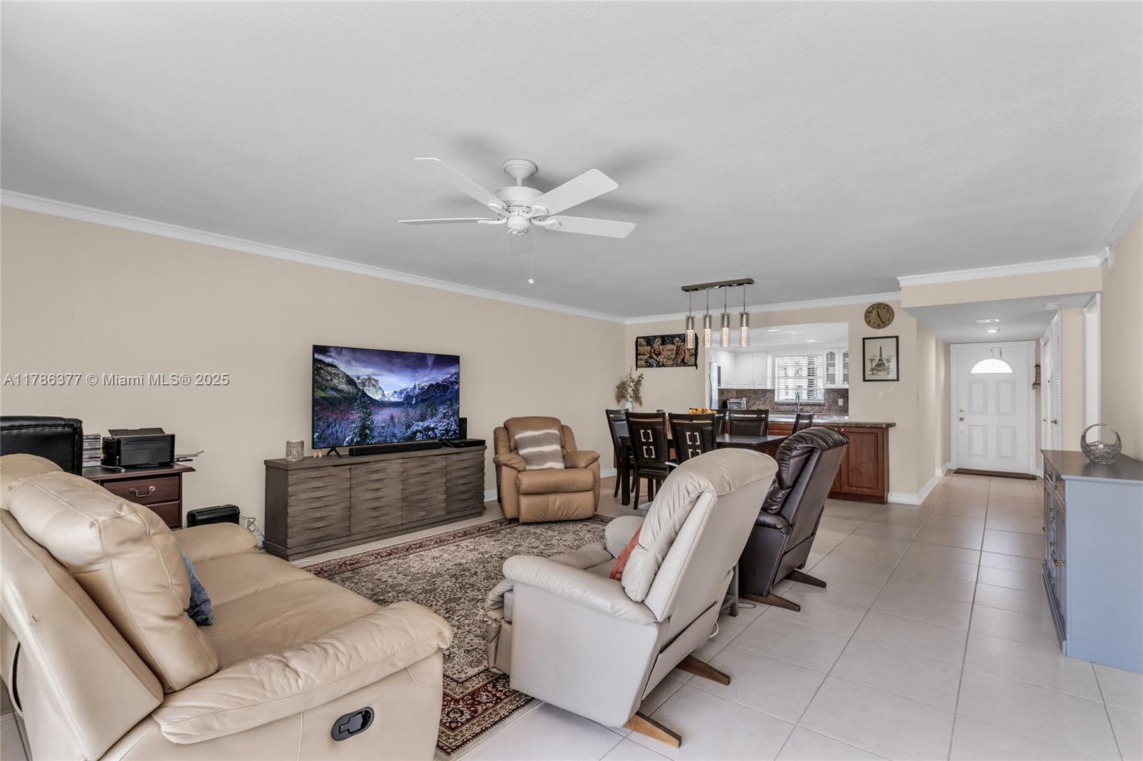 HOLLYBROOK GOLF AND TENNIS - Residential