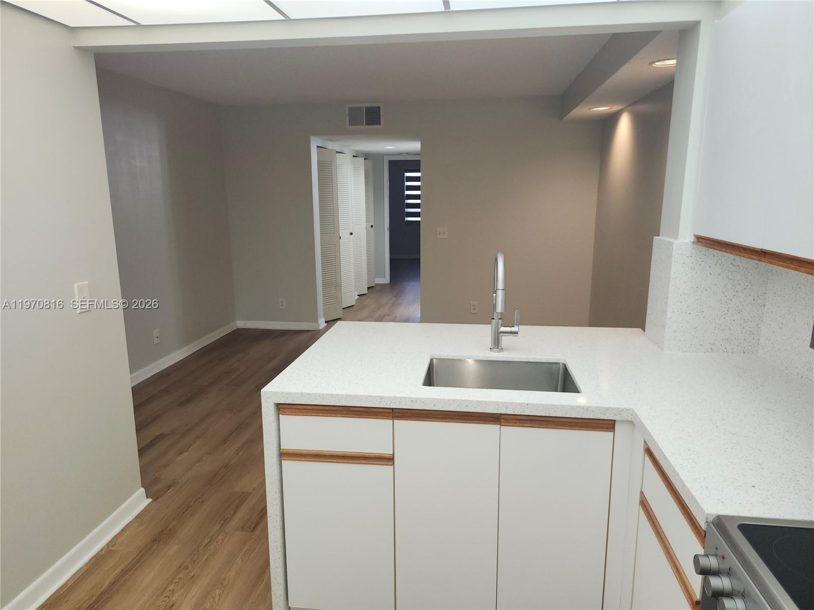 CAMBRIDGE AT CENTURY VILL - Residential