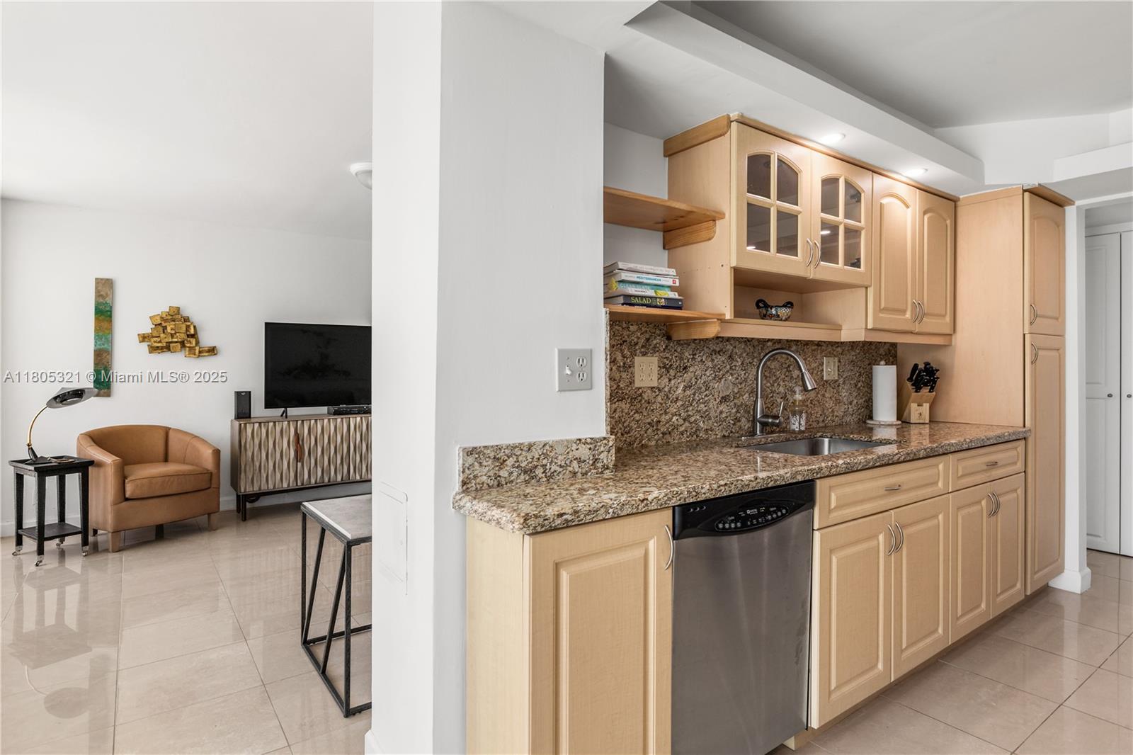 MIRASOL OCEAN TOWERS COND - Residential