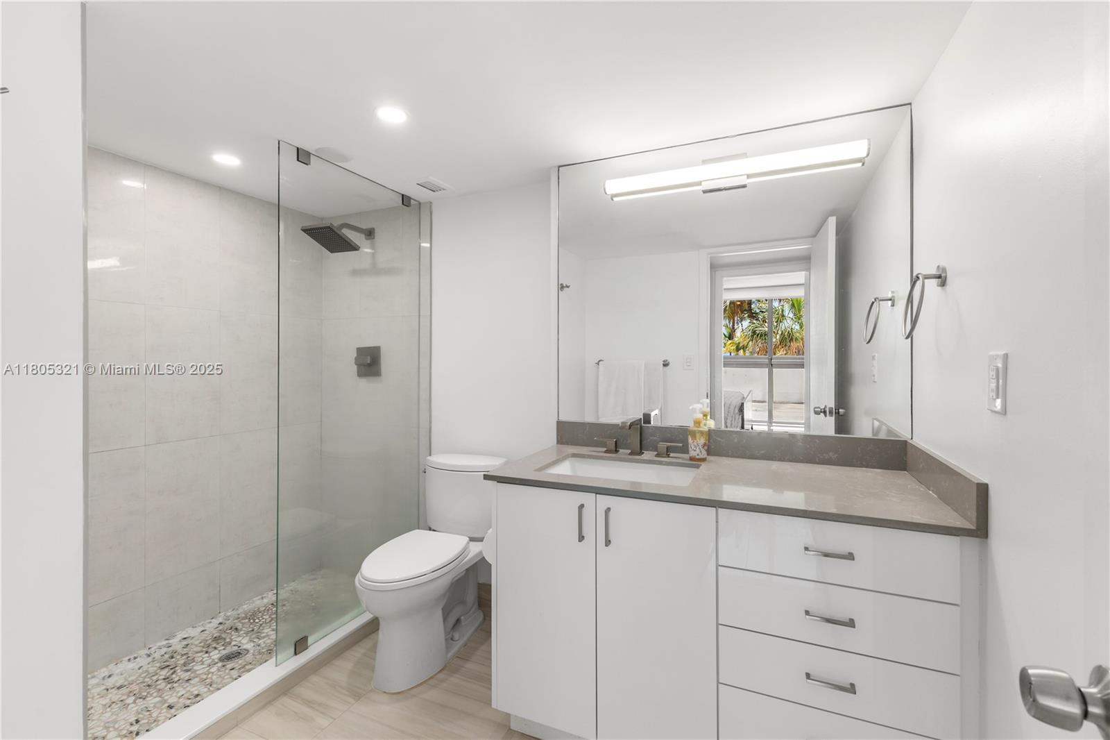 MIRASOL OCEAN TOWERS COND - Residential