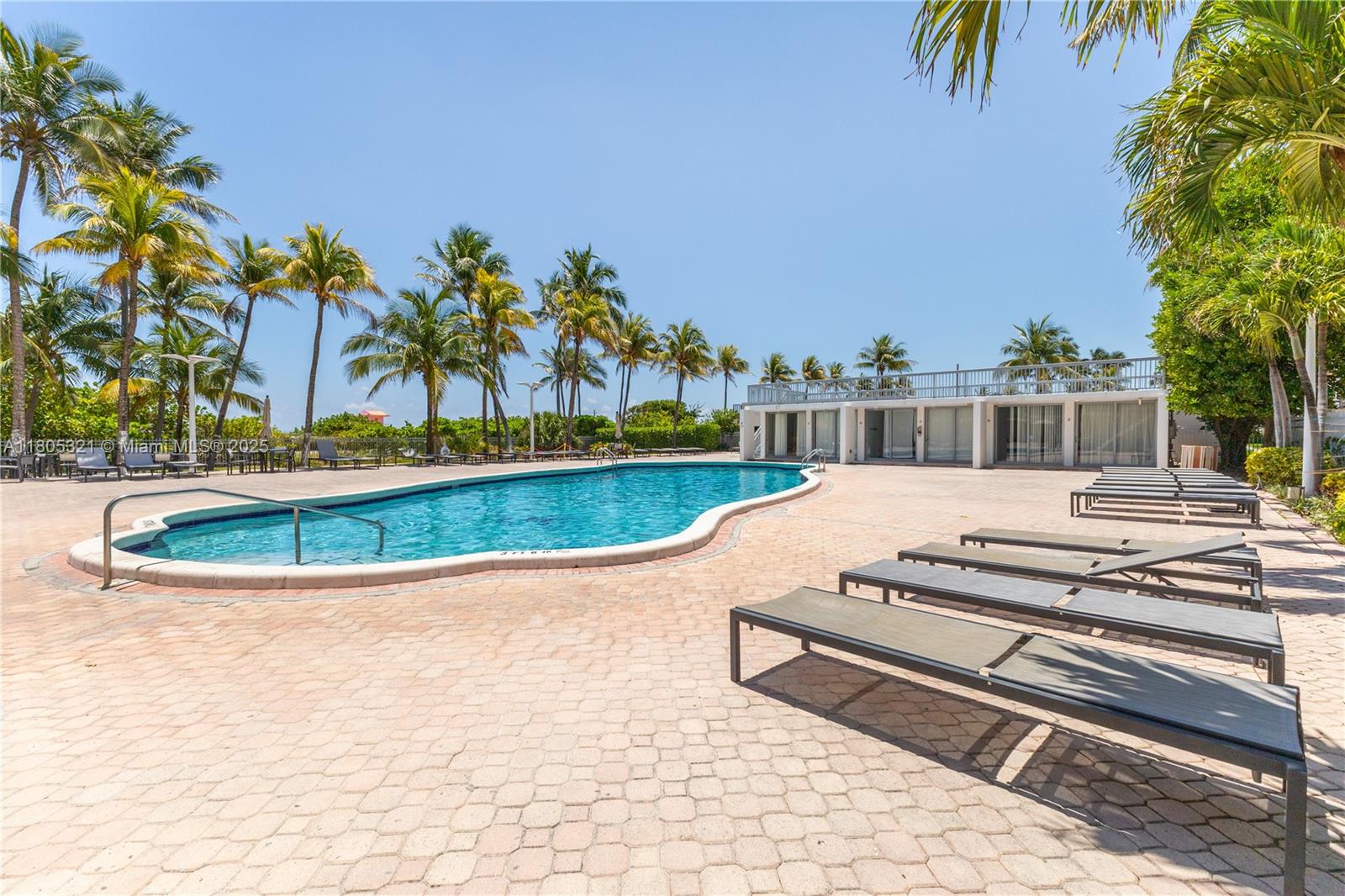 MIRASOL OCEAN TOWERS COND - Residential