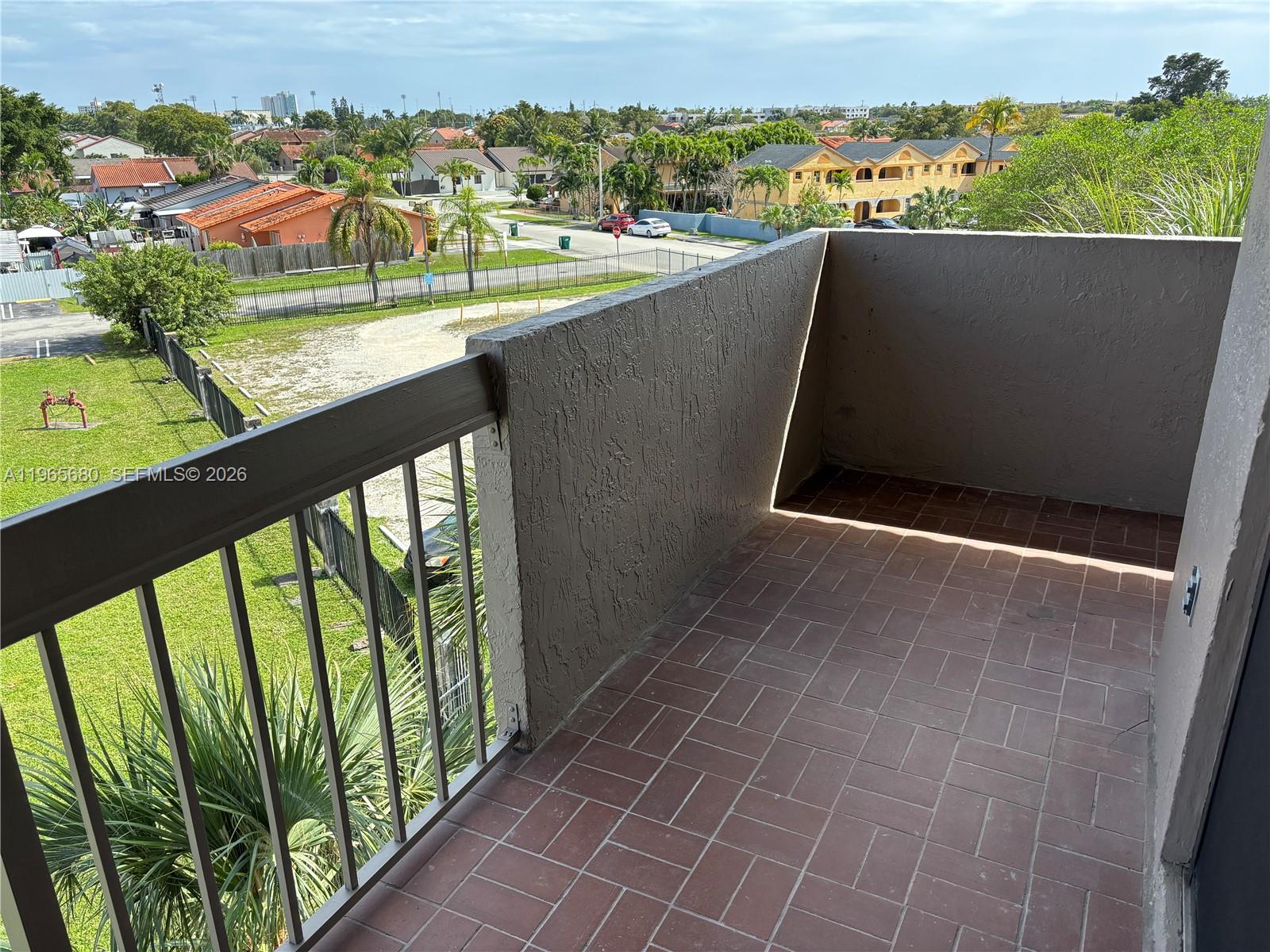 GARDEN LAKE TOWERS CONDO - Residential Lease