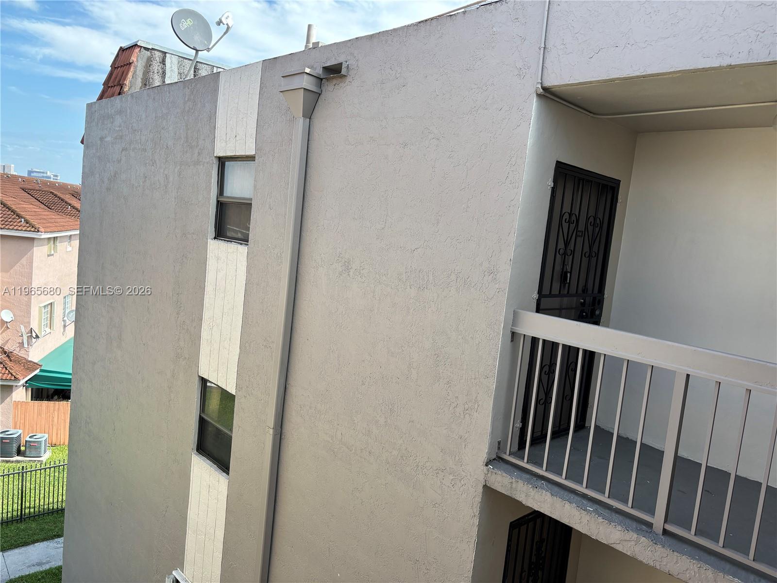 GARDEN LAKE TOWERS CONDO - Residential Lease