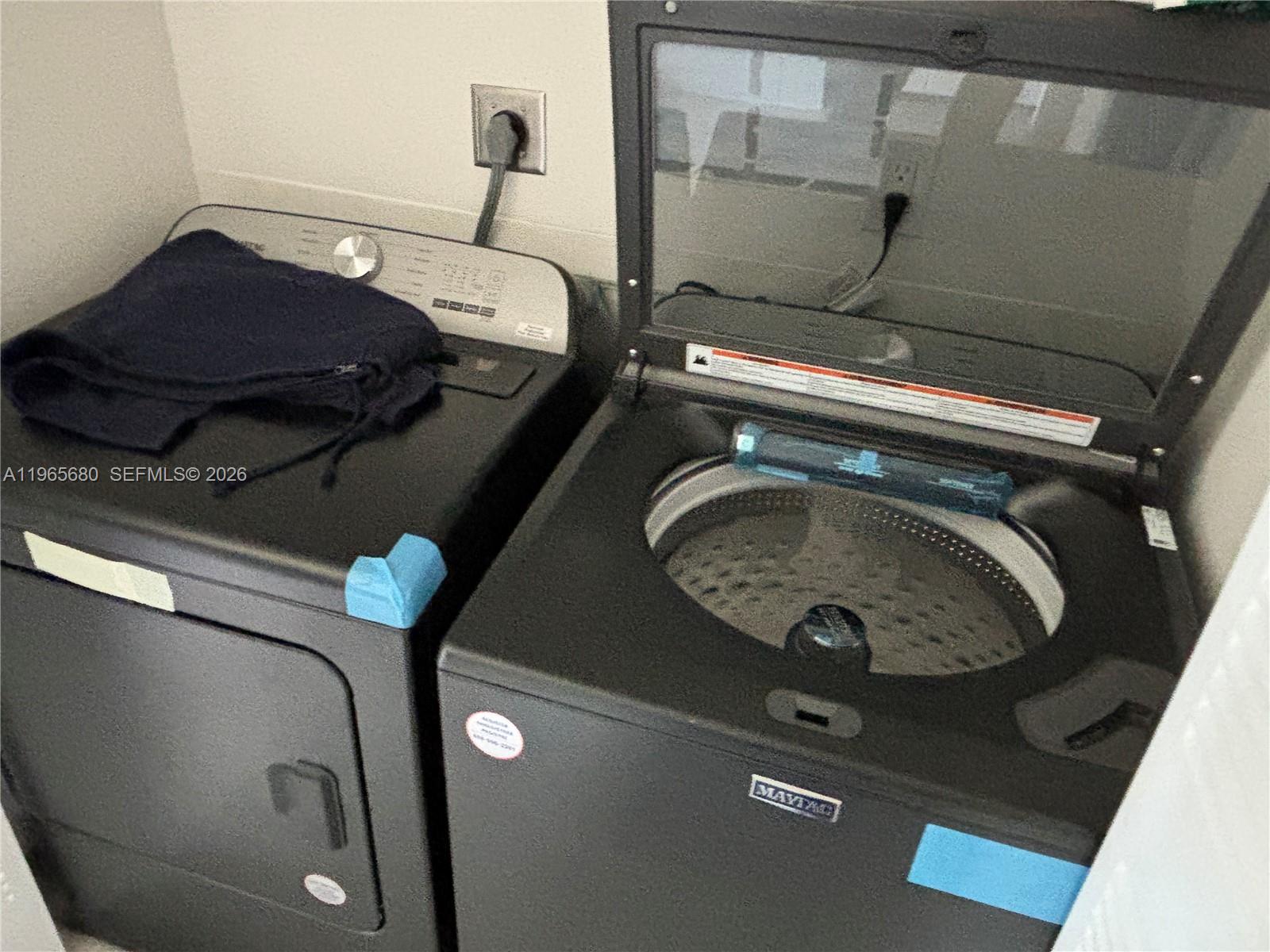 GARDEN LAKE TOWERS CONDO - Residential Lease