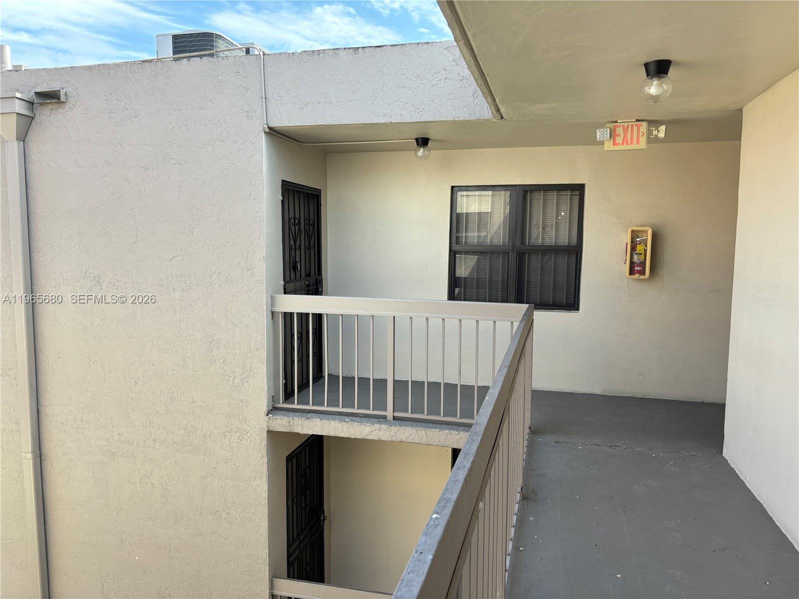 GARDEN LAKE TOWERS CONDO - Residential Lease