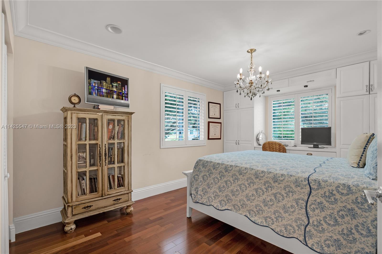 CUTLER OAKS - Residential