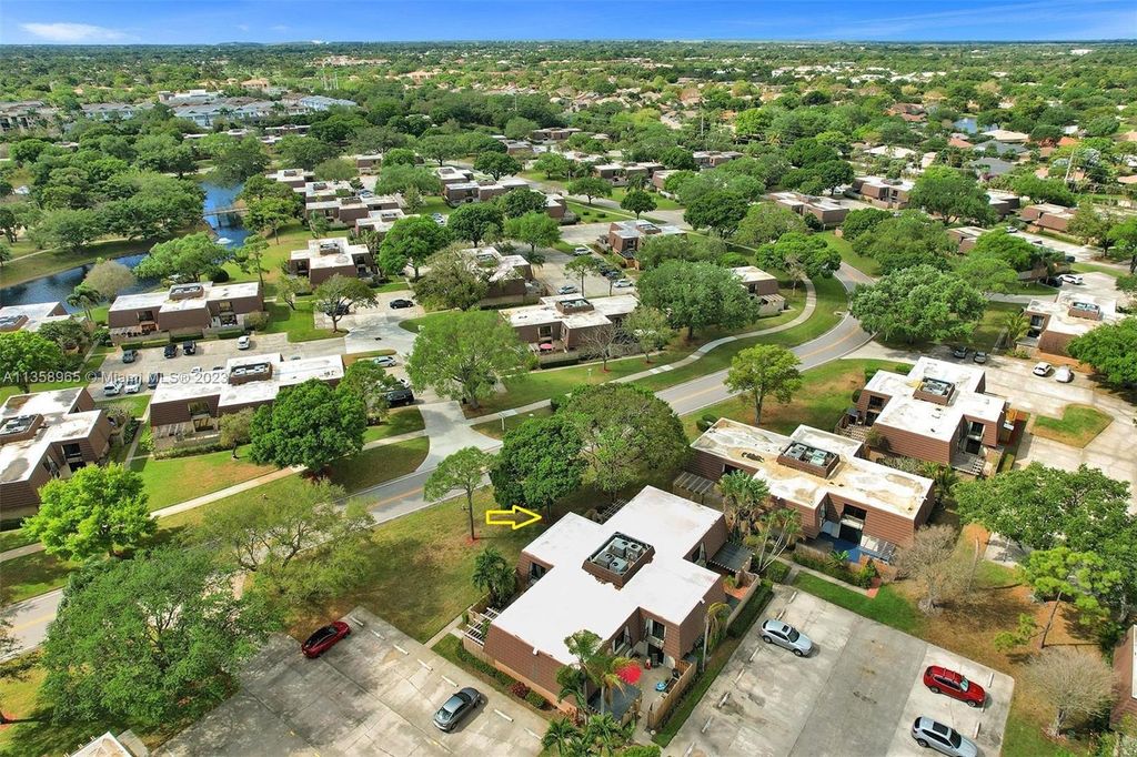 Photo of 1204 12th Lane, Palm Beach Gardens, FL 33418 (MLS # A11358965)