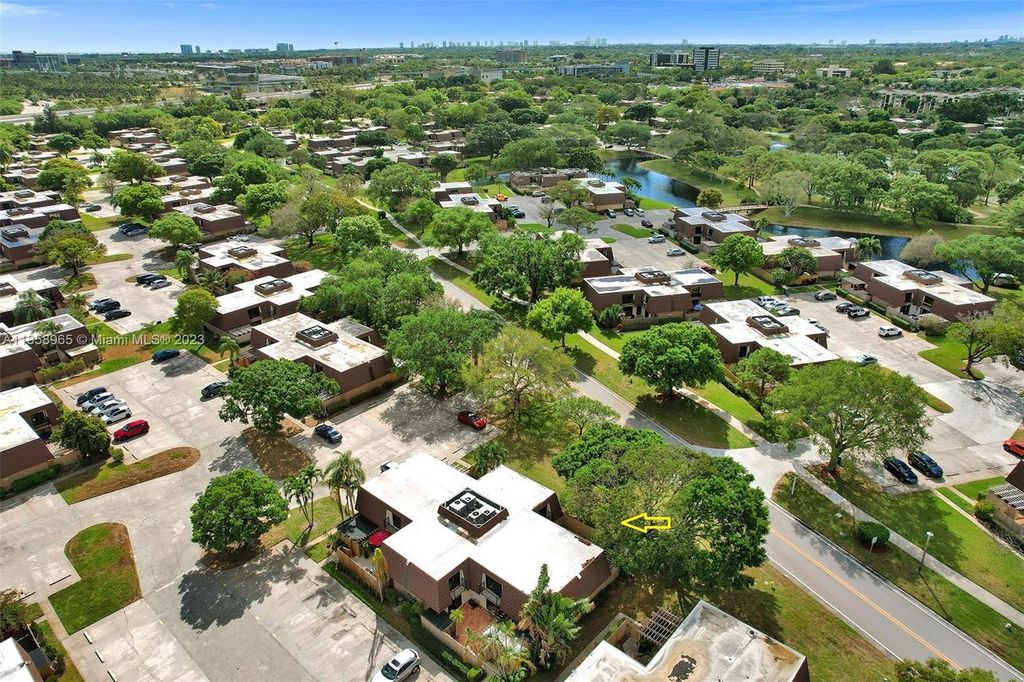 Photo of 1204 12th Lane, Palm Beach Gardens, FL 33418 (MLS # A11358965)