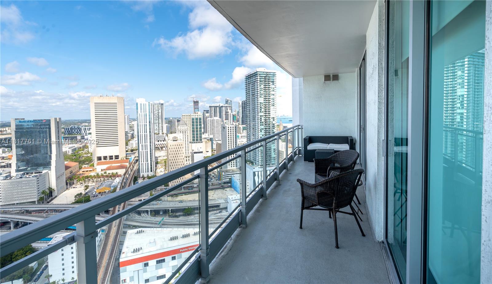 Rental Property at 90 Sw 3rd St 3707, Miami, Broward County, Florida - Bedrooms: 2 
Bathrooms: 2  - $4,280 MO.