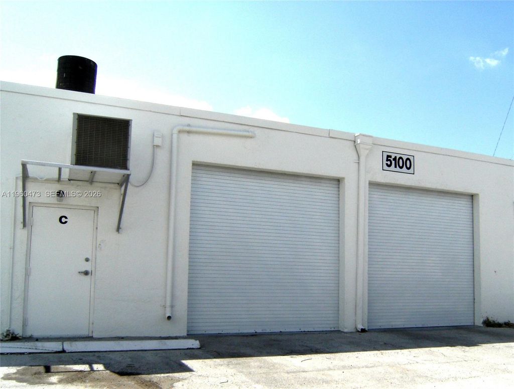 Photo of 5100 NE 12th Ave #A, Oakland Park, FL 33334 (MLS # A11960473)