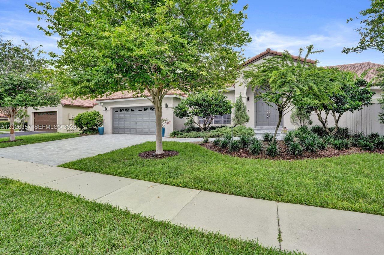 SAVANNAH PLAT 1 - Residential
