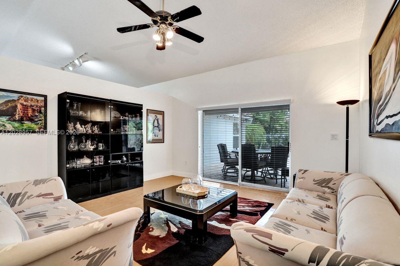 SAVANNAH PLAT 1 - Residential