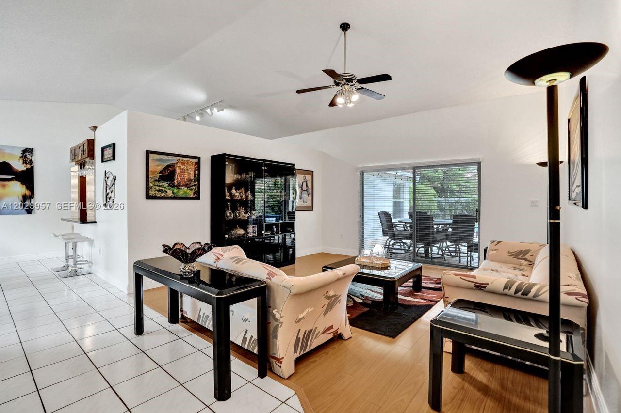 SAVANNAH PLAT 1 - Residential